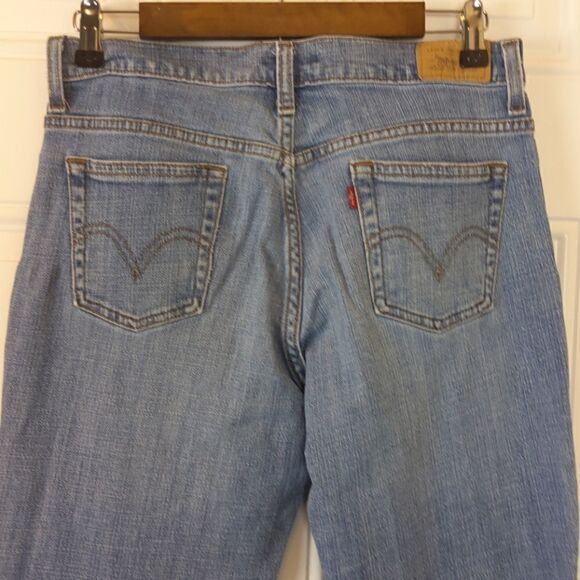 Levi's 515 five pocket boot cut jeans - Picture 6 of 11